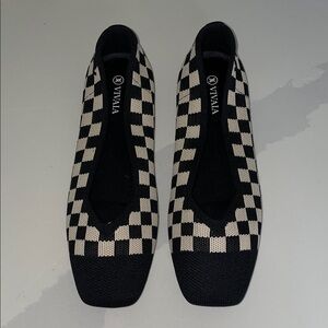 VIVAIA Women’s Black & Cream Check Knit Flats 40.5